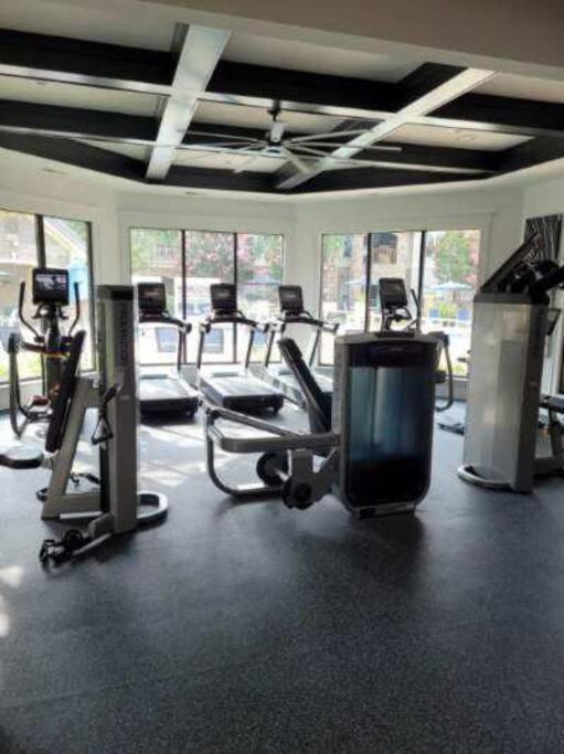 South Charlotte'S Cozy & Modern Apartment ภายนอก รูปภาพ